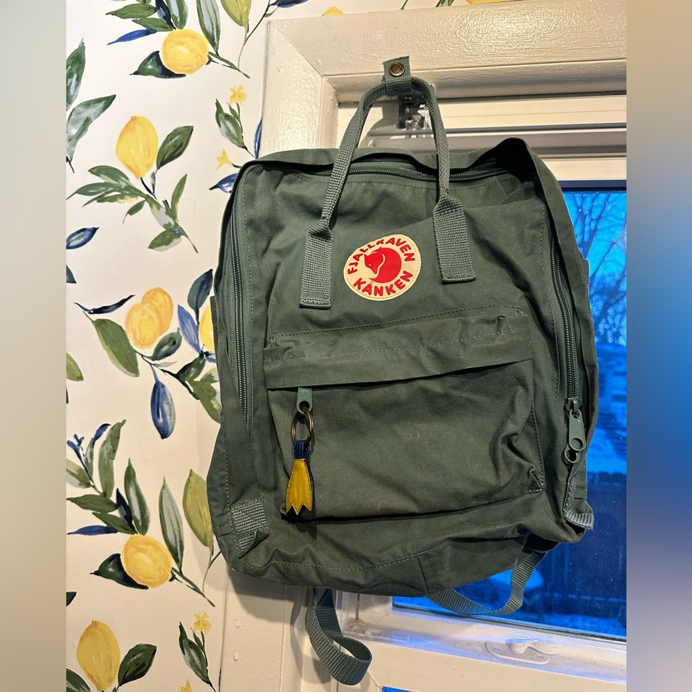Fjallraven Unisex Kanken Laptop Backpack Forest Green